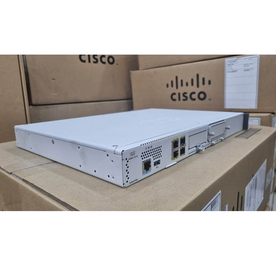 Router CISCO C8200L-1N-4T